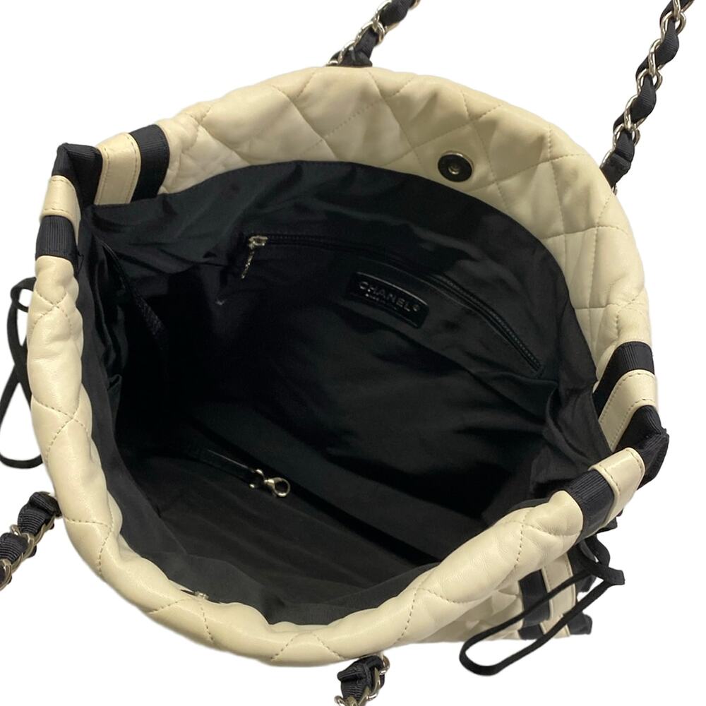 Chanel Matelasse Tote Bag White Black Lambskin Nylon - Picture 7 of 15